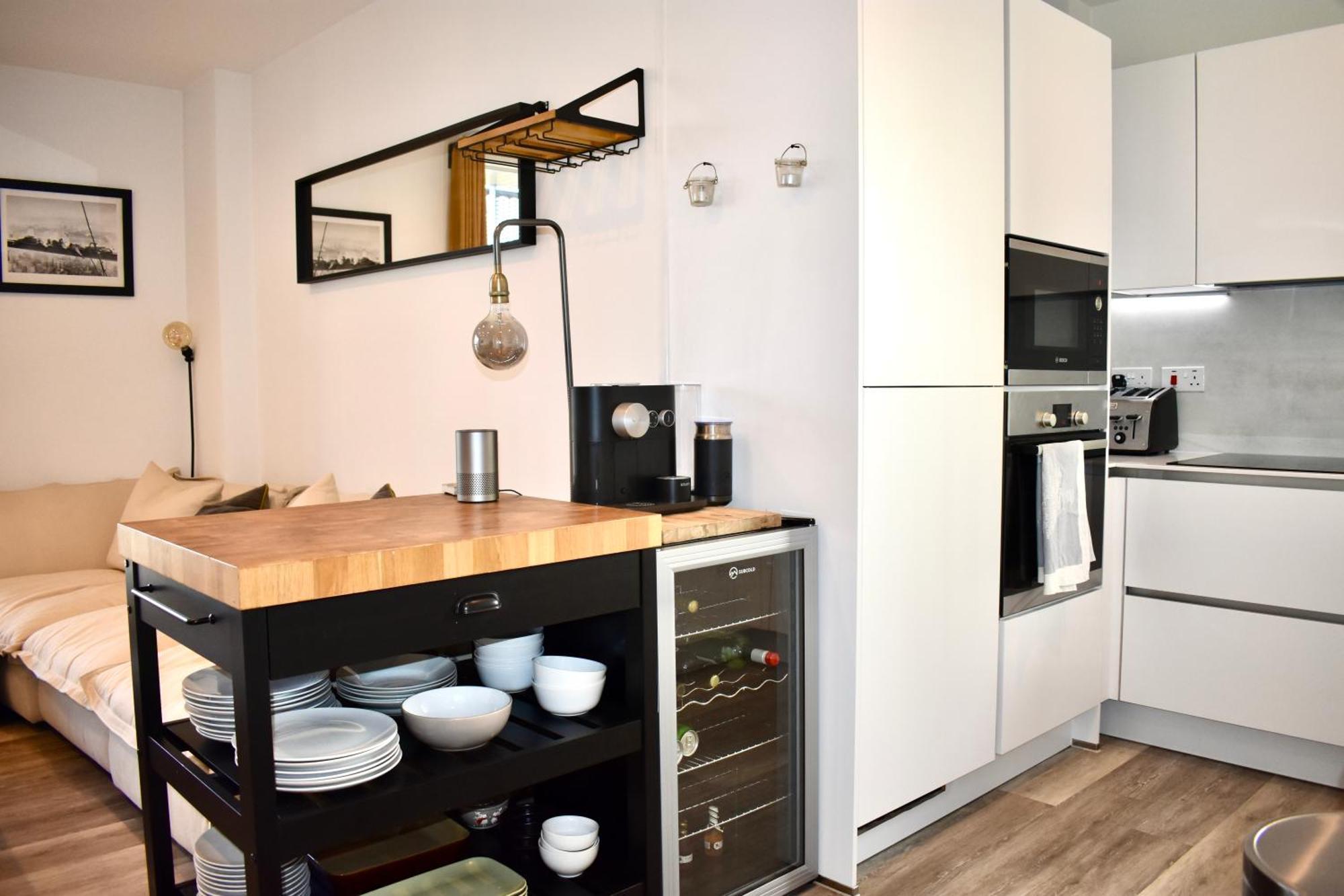 Balcony High End 2-bed Flat In Camberwell For 6 * Londra